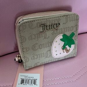 Juicy Couture exclusive cafe logo dots wallet